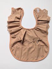 Load image into Gallery viewer, Pink scalloped frill baby bib &amp; teether set
