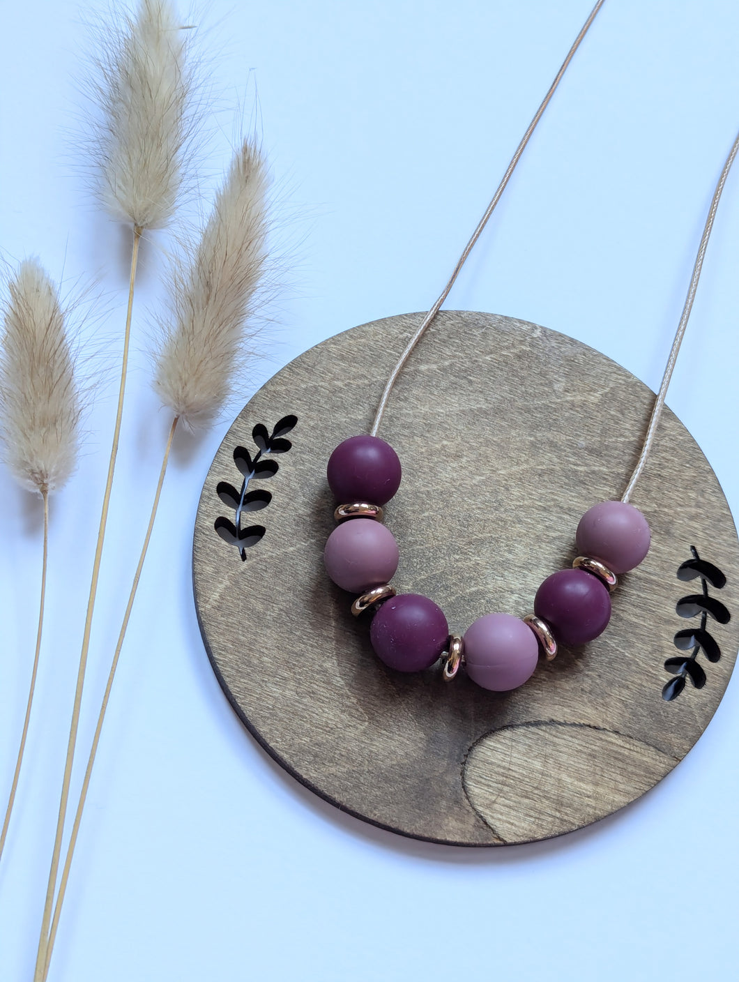 Burgundy blush : Petite Chic Teething & Breastfeeding necklace