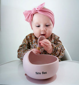 Silicone suction weaning bowls with spoon