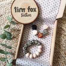 Load image into Gallery viewer, Leopard: Gift set teething necklace &amp; teething ring
