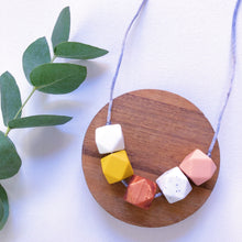 Load image into Gallery viewer, Pattie teething necklace
