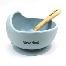Load image into Gallery viewer, Silicone suction weaning bowls with spoon
